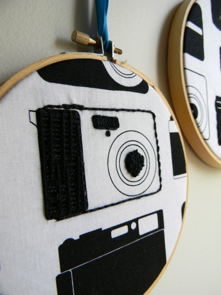 camera the embroidery closeup
