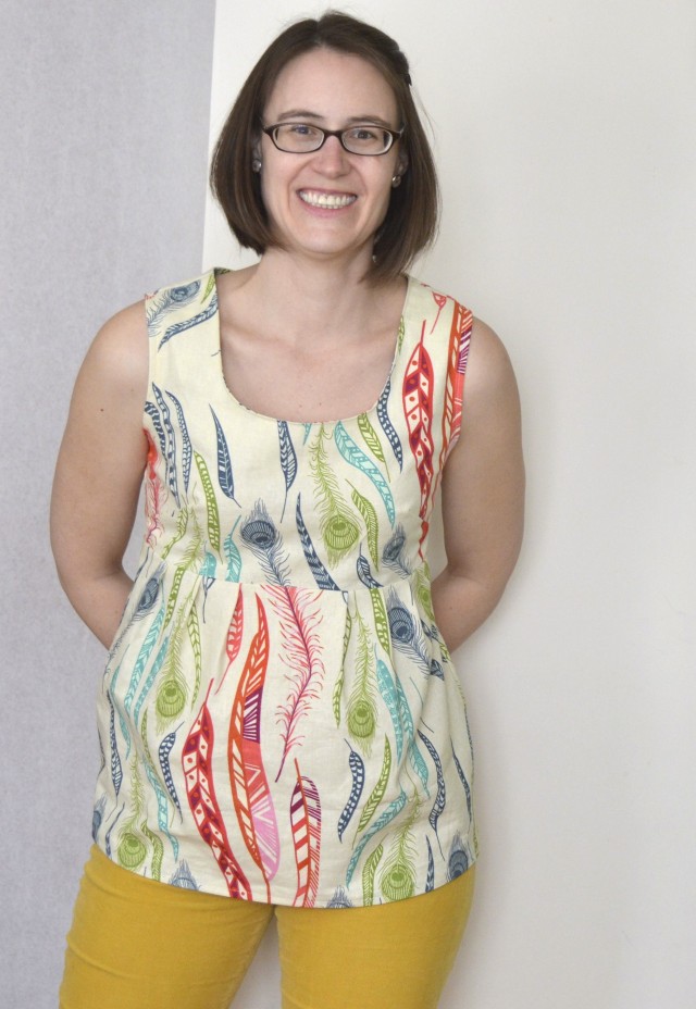 Washi Tunic in AMH feathers fabric (made by Melissa Q. of a happy stitch)