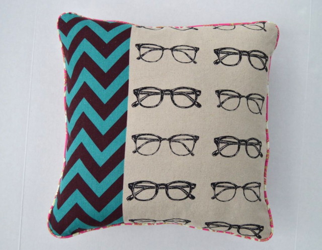 Super Awesome Eyeglasses pillow with pink piping! | made by a happy stitch
