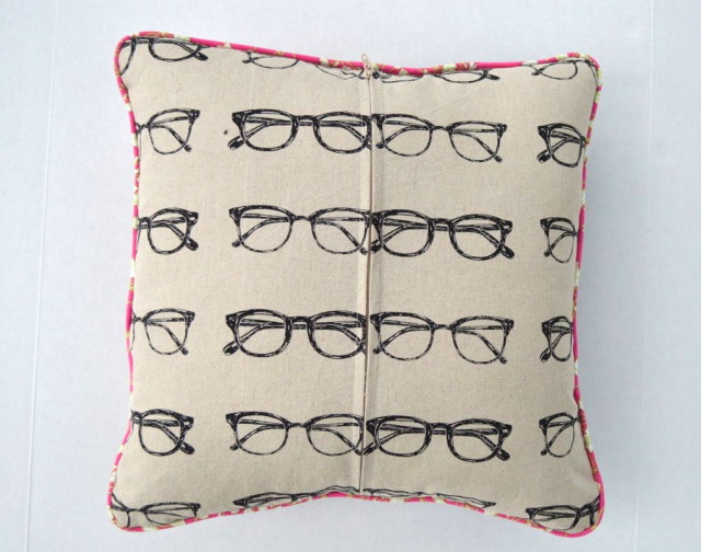 Super Awesome pink piping echino pillow | made by a happy stitch
