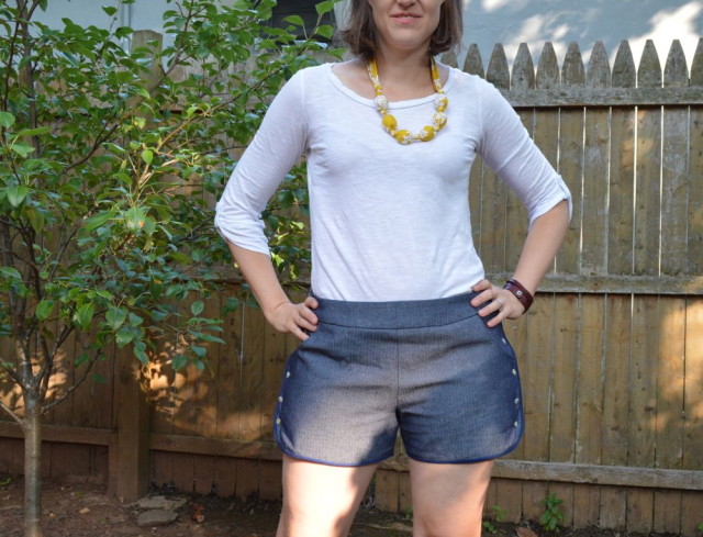 Movie in the Park Shorts from Dixie DIY | made by a happy stitch