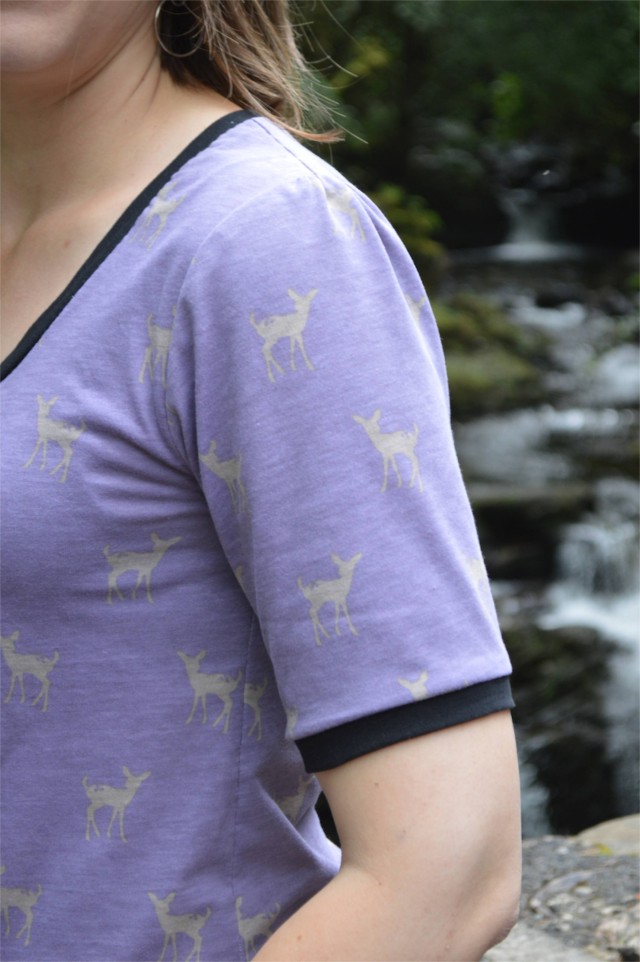 Fawn printed tee, a modified Plantain Tee from Deer & Doe | Sewn by A Happy Stitch