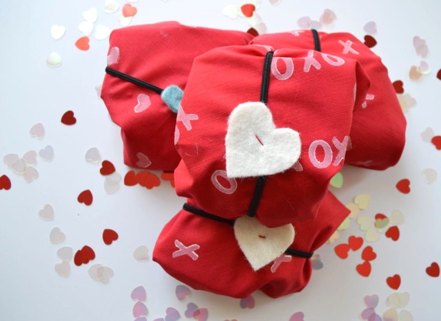 how to wrap a heart : a stamped fabric wrapping for all your valentines day goodness