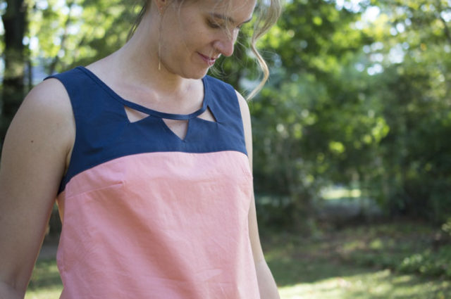 The Lovely Datura Blouse in Coral voile and Navy : An elegant sew! - a-happy-stitch_