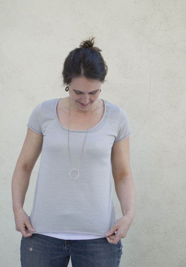 Everyday Elegance : A Sweater Knit Tee || sewn by a happy stitch