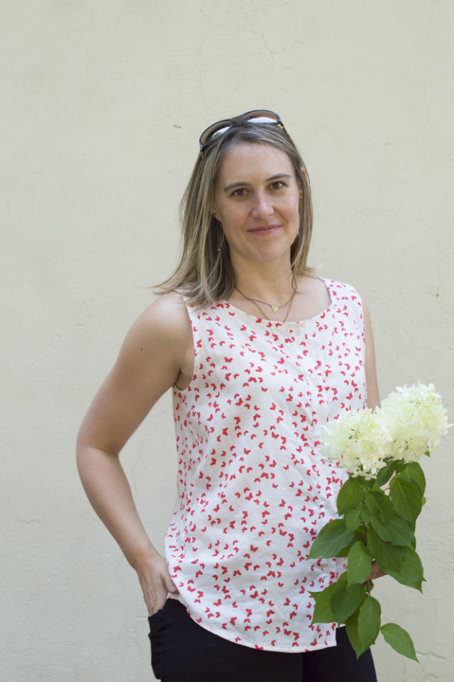 Breezy Button-Up Tank :: Weekend Style Sewing with Sew Caroline | a happy stitch